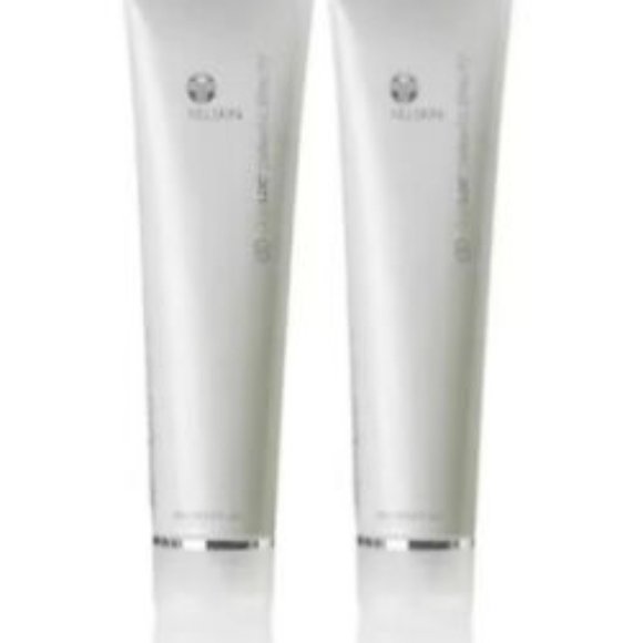 2 Tubes Of Nu Skin Nuskin Ageloc Dermatic Effects #25 - Picture 1 of 11